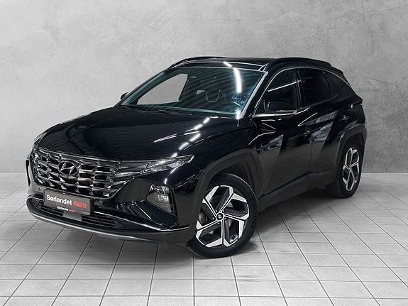 Hyundai Tucson 2 of 5