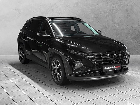 Hyundai Tucson 2 of 5
