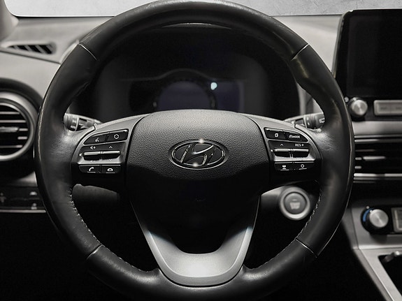 Hyundai Kona 18 of 30