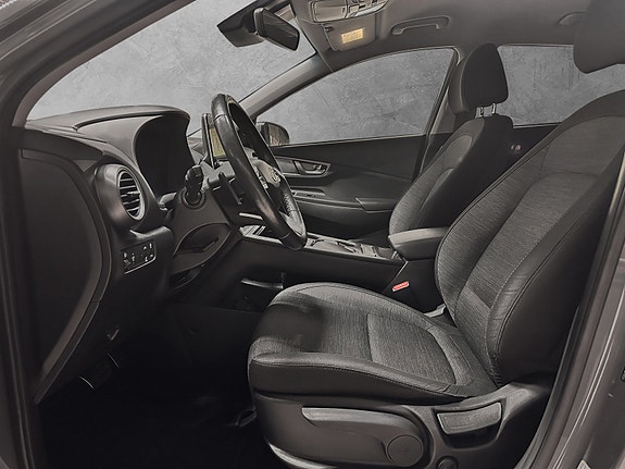 Hyundai Kona 10 of 30