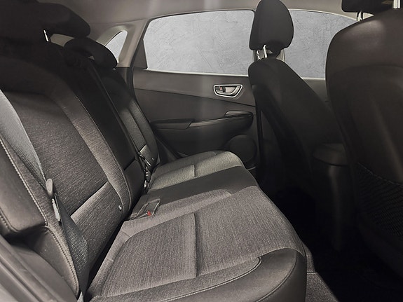 Hyundai Kona 13 of 30