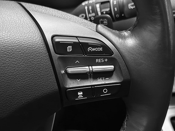 Hyundai Kona 21 of 30