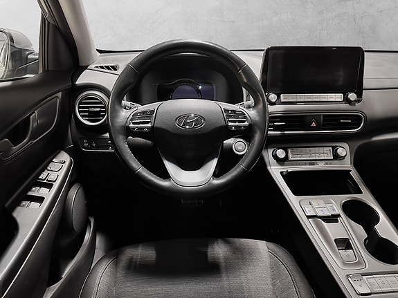Hyundai Kona 17 of 30