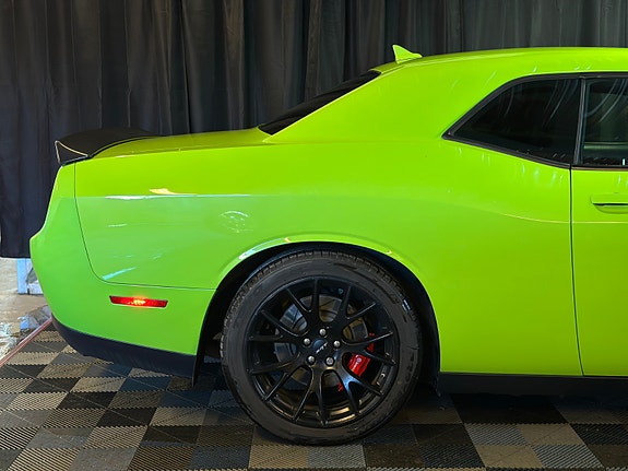 Dodge Challenger 25 of 30