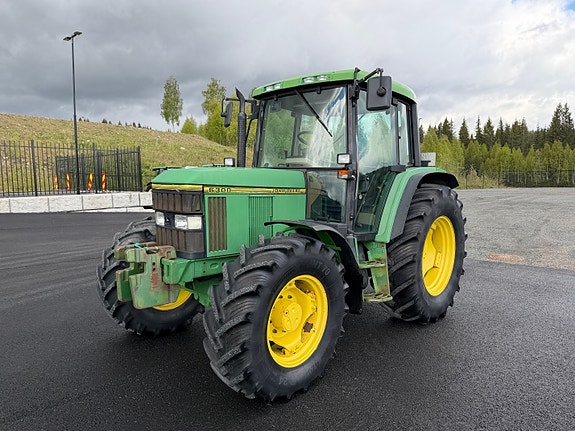 John Deere 6300