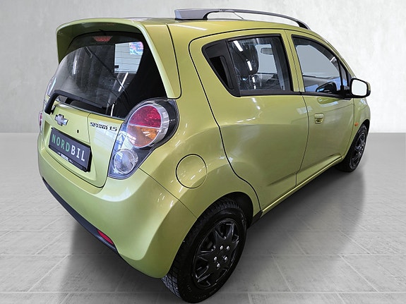Chevrolet Spark 3 of 5