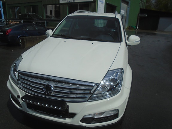 SsangYong Rexton 4 of 5