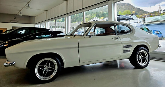 Ford Capri 2 of 5