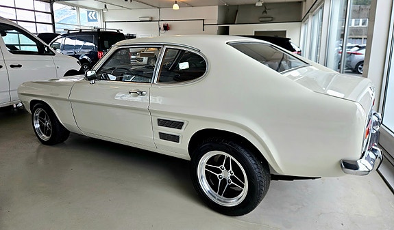 Ford Capri 3 of 5