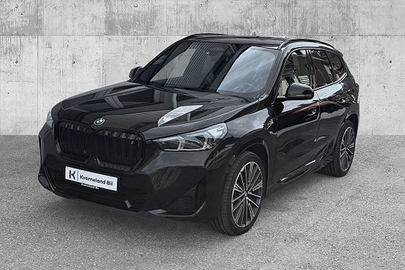BMW iX1