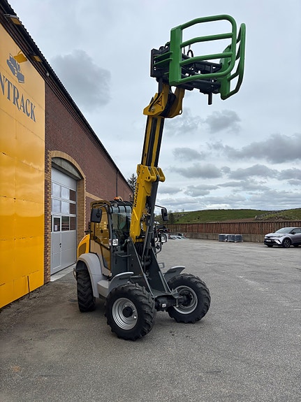 KramerAllrad 5065T 3 of 5