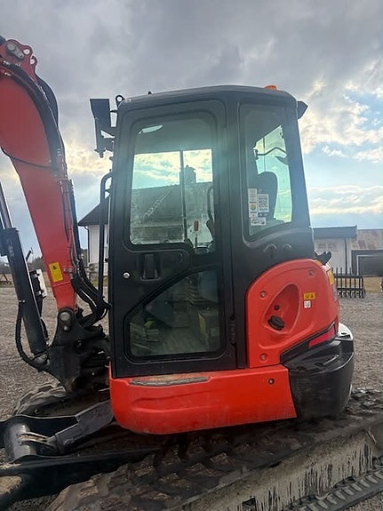 Kubota U-55 2 of 5