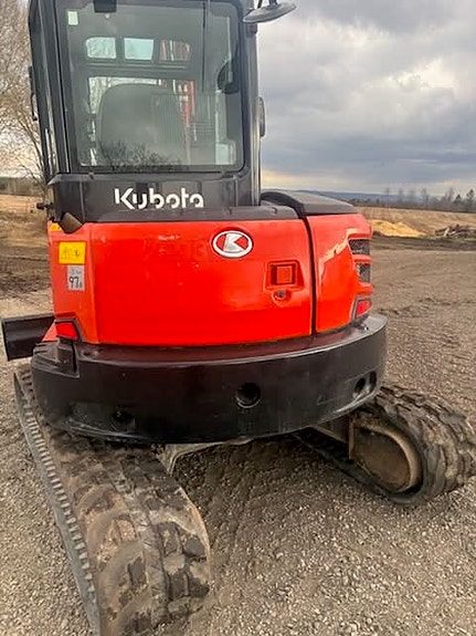 Kubota U-55 5 of 5