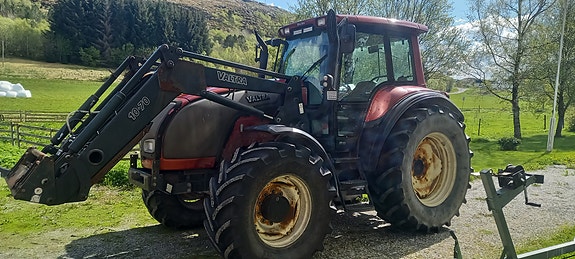 Valtra M 150