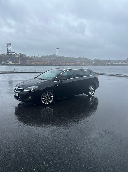 Opel Astra 2 of 5