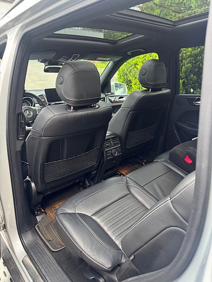 Mercedes-Benz GLS350 d 14 of 15