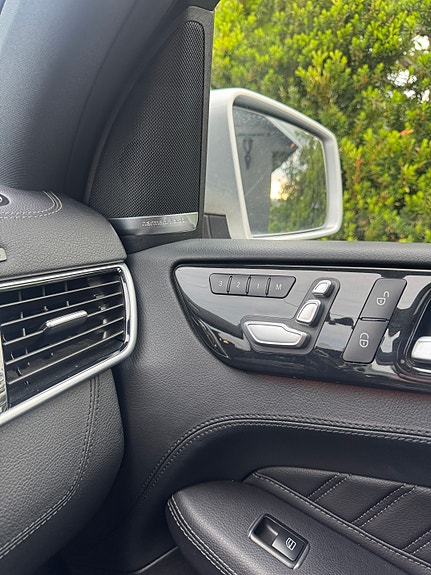 Mercedes-Benz GLS350 d 8 of 15