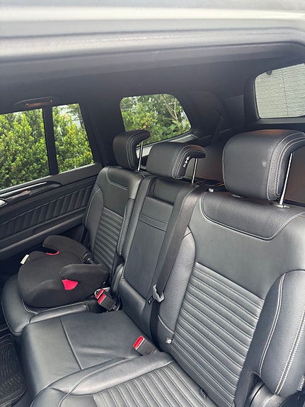 Mercedes-Benz GLS350 d 13 of 15
