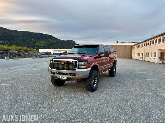 Ford Excursion