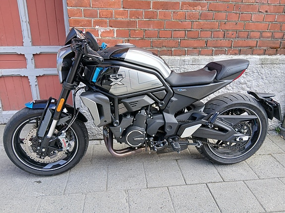 CFMOTO 700 CL-X Sport 2 of 5