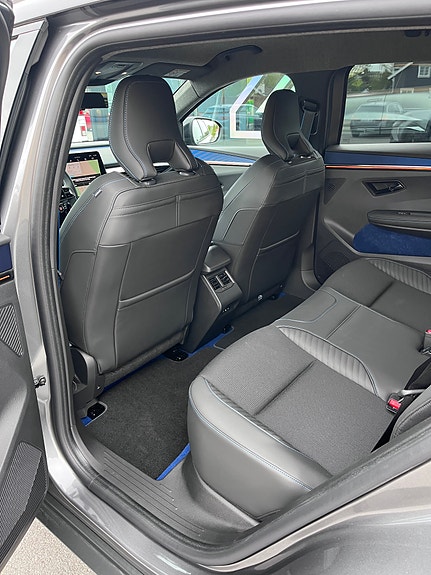 Renault Scenic E-Tech 12 of 25