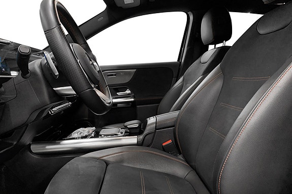 Mercedes-Benz EQA300 5 of 5
