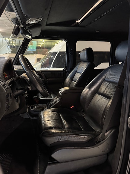 Mercedes-Benz 280 GE 30 of 30