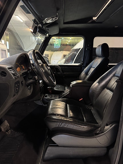 Mercedes-Benz 280 GE 29 of 30