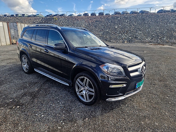 Mercedes-Benz GL-Klasse 4 of 5