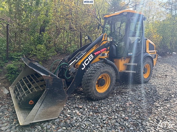 JCB 409 T4 Hjullaster m/ Skuffe – 2052 timer! 2 of 5
