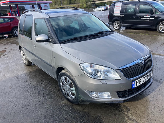 Skoda Roomster 2 of 5
