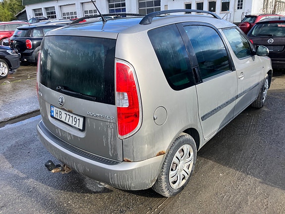 Skoda Roomster 4 of 5