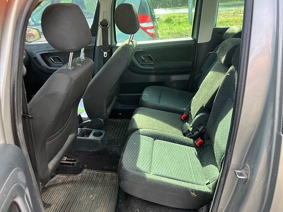 Skoda Roomster 8 of 16