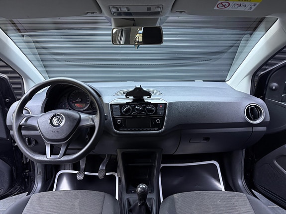 Volkswagen UP! 10 of 30