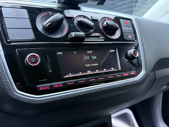 Volkswagen UP! 14 of 30