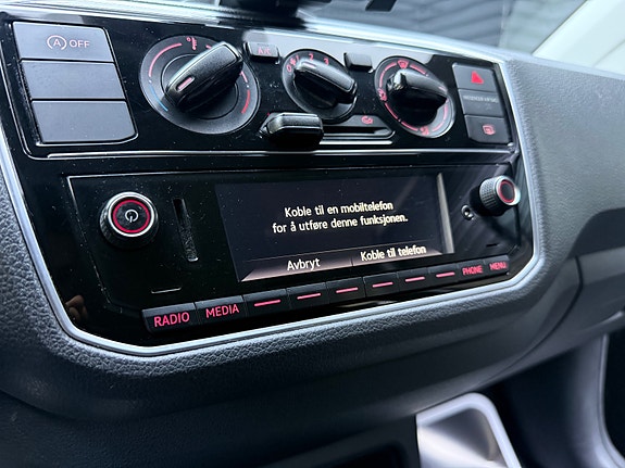Volkswagen UP! 17 of 30