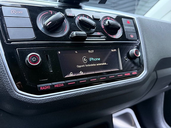 Volkswagen UP! 19 of 30