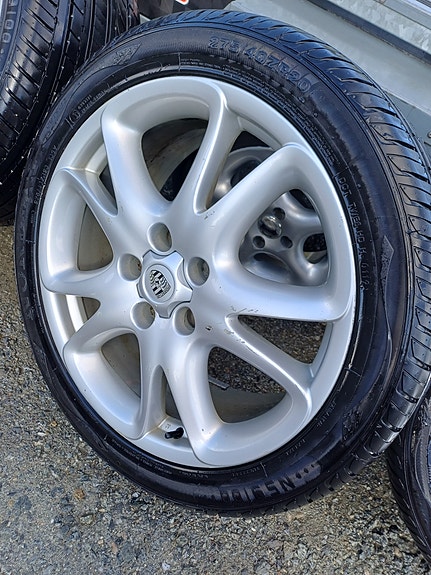 Product image 3 of 9