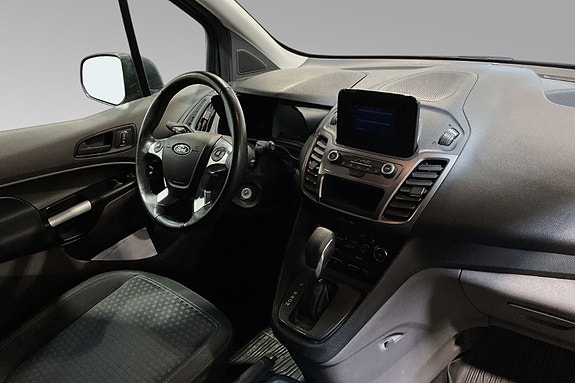 Ford Transit Connect 11 of 30