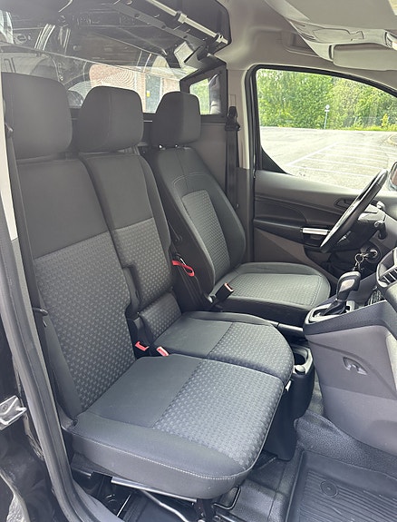 Ford Transit Connect 19 of 30