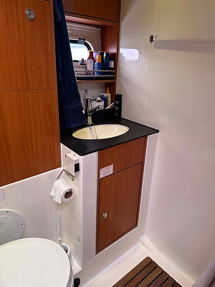 Flott Bavaria 34 Sport HT 19 of 26