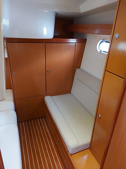 Flott Bavaria 34 Sport HT 17 of 26
