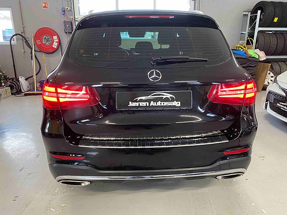 Mercedes-Benz GLC350 e 5 of 5