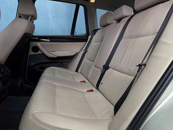 BMW X3 21 of 30