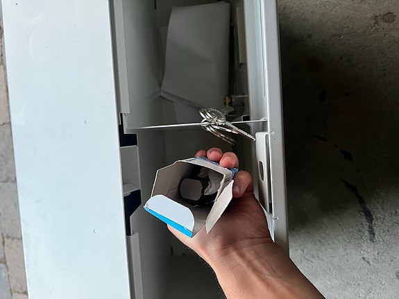 Product image 3 of 6