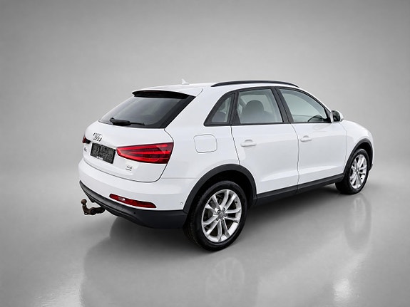 Audi Q3 7 of 30