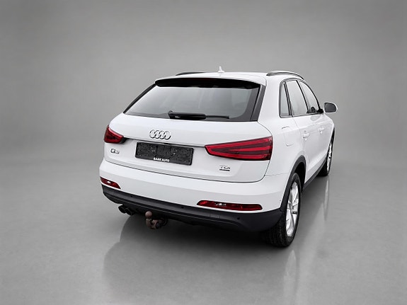Audi Q3 8 of 30
