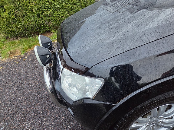Mitsubishi Pajero 10 of 30