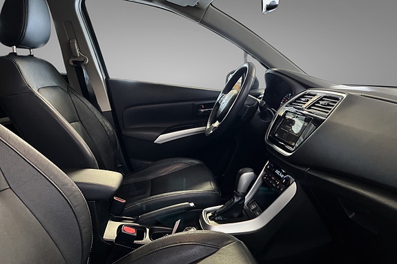 Suzuki SX4 S-Cross 11 of 16