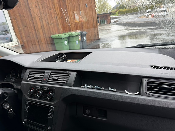 Volkswagen Caddy Maxi 12 of 14